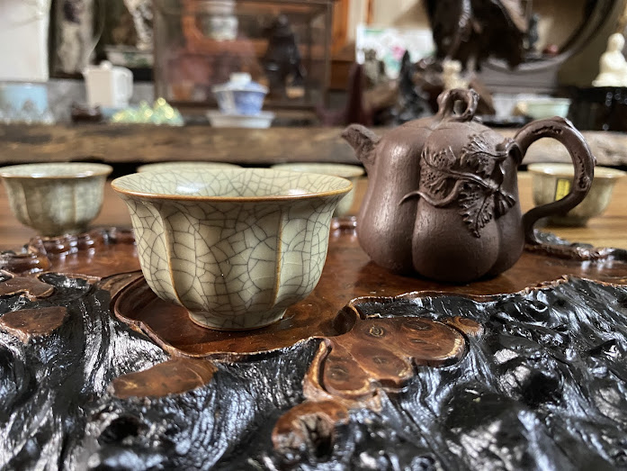 CHÉN TRÀ SỨ CA DIÊU